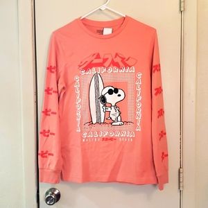 Pink mens snoopy surfer graphic tee shirt